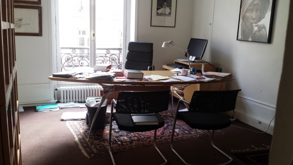 Photo Bureau 1.jpg